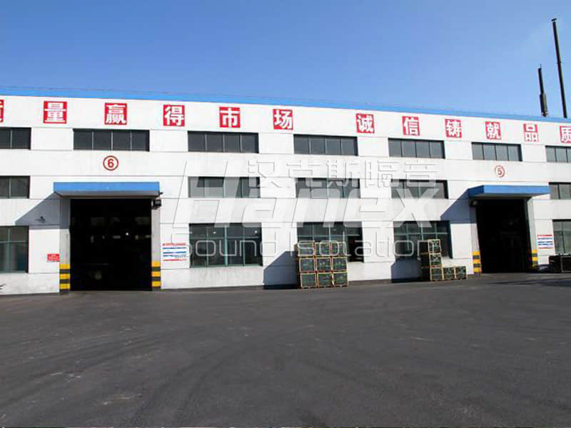 生產車間破碎機降噪案例-浙江宏豐爐料