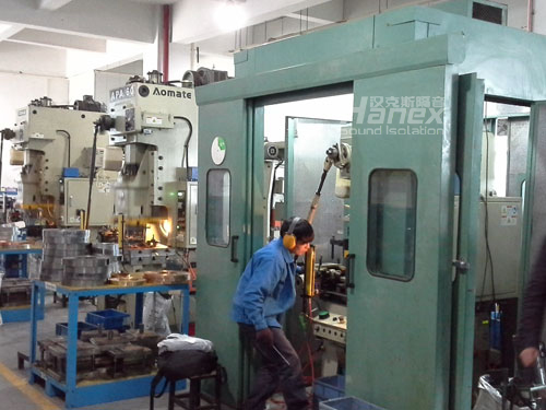 沖床噪音大如何解決？推薦安裝沖床隔聲罩
